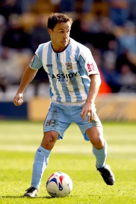 Framed Print : Dennis Wise Leads Coventry City in Championship Clash against Wolverhampton Wanderers at Molineux Stadium (08-04-2006) Framed Print : Dennis Wise Leads Coventry City in Championship Clash against Wolverhampton Wanderers at Molineux Stadium (08-04-2006)