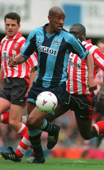 Framed Print : Dion Dublin's Epic Goal: Southampton vs Coventry City (Carling Premier League, 19-04-1997)