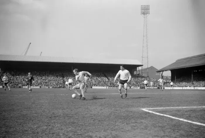 Framed Print : Division One - Fulham v Coventry City - Craven Cottage Framed Print : Division One - Fulham v Coventry City - Craven Cottage