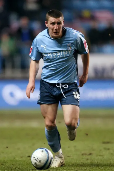 Framed Print : Gary Deegan of Coventry City vs. Cardiff City in Championship Clash at Ricoh Arena (16-03-2010) Framed Print : Gary Deegan of Coventry City vs. Cardiff City in Championship Clash at Ricoh Arena (16-03-2010)