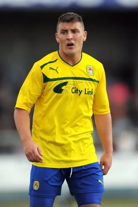 Framed Print : Gary Deegan Leads Coventry City in Pre-Season Friendly at Nuneaton Town's Liberty Way Stadium Framed Print : Gary Deegan Leads Coventry City in Pre-Season Friendly at Nuneaton Town's Liberty Way Stadium
