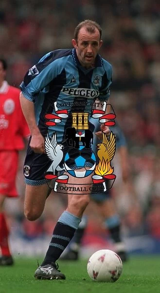 Gary McAllister in Action: Liverpool vs. Coventry City (1990s)
