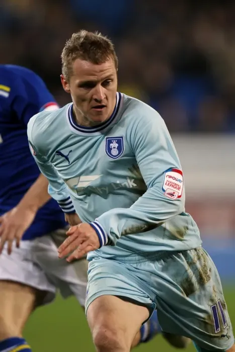 Framed Print : Gary McSheffrey in Action for Coventry City against Cardiff City (21-03-2012) Framed Print : Gary McSheffrey in Action for Coventry City against Cardiff City (21-03-2012)