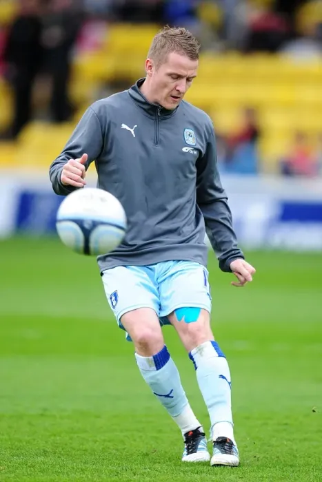 Framed Print : Gary McSheffrey in Action: Coventry City vs. Watford, Npower Championship (March 17, 2012) Framed Print : Gary McSheffrey in Action: Coventry City vs. Watford, Npower Championship (March 17, 2012)