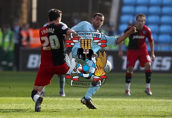 Intense Rivalry: Thomas vs. Thorne in Coventry City vs. Portsmouth Npower Championship Clash (24-03-2012)