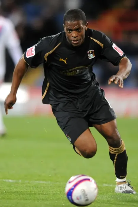 Framed Print : Isaac Osbourne's Unyielding Performance: Coventry City vs. Crystal Palace in the Championship (07-04-2009) Framed Print : Isaac Osbourne's Unyielding Performance: Coventry City vs. Crystal Palace in the Championship (07-04-2009)