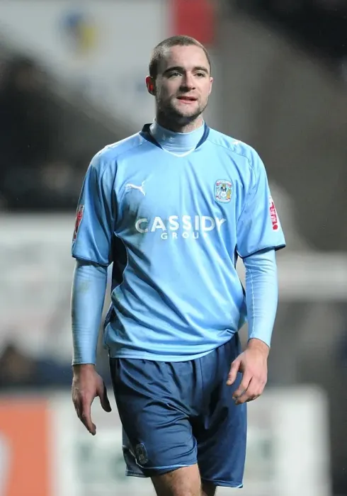 Framed Print : James McPake in FA Cup Action: Coventry City vs Portsmouth, Ricoh Arena (January 12, 2010) Framed Print : James McPake in FA Cup Action: Coventry City vs Portsmouth, Ricoh Arena (January 12, 2010)