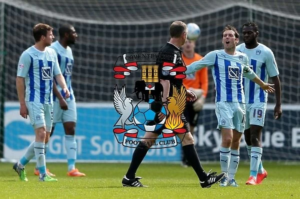 Jim O'Brien Argues with Referee during Coventry City vs Crewe Alexandra Match in Sky Bet League One at Ricoh Arena