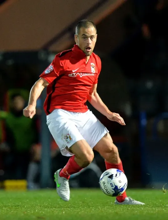 Framed Print : Joe Cole in Action: Coventry City vs Rochdale, Sky Bet League One