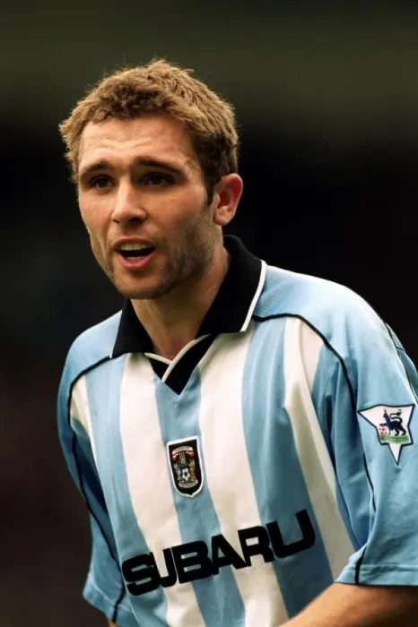 Framed Print : John Eustace in Action: Coventry City vs Sunderland (FA Carling Premiership, 16-04-2001) Framed Print : John Eustace in Action: Coventry City vs Sunderland (FA Carling Premiership, 16-04-2001)