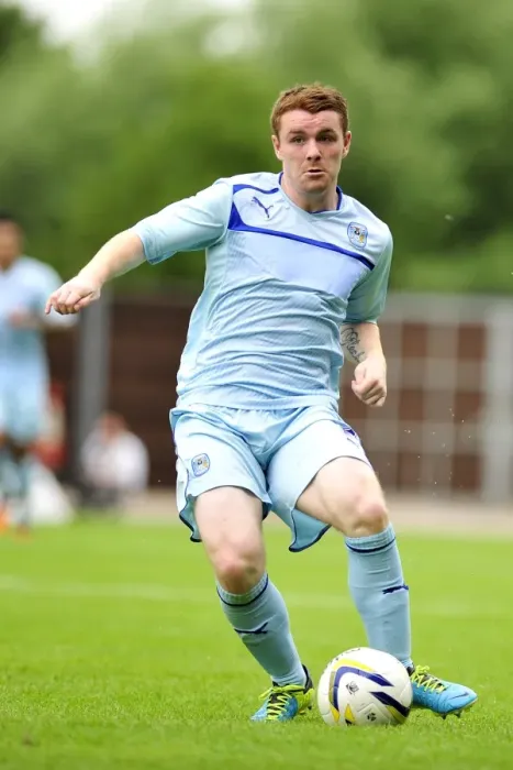 Framed Print : John Fleck in Action: Coventry City vs. Oxford United (Friendly, 2013) - Kassam Stadium Framed Print : John Fleck in Action: Coventry City vs. Oxford United (Friendly, 2013) - Kassam Stadium