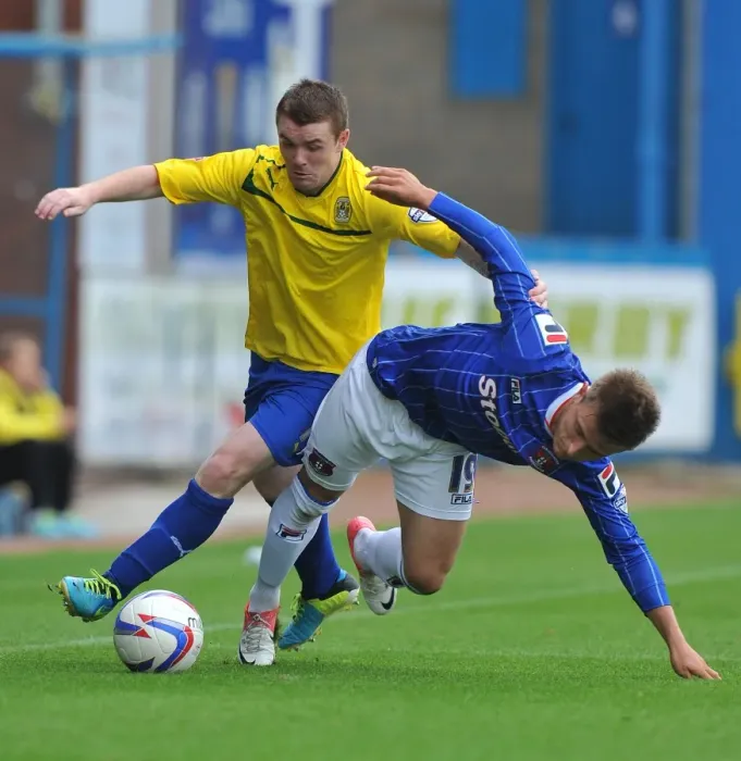 Framed Print : John Fleck Outsmarts David Symington: Coventry City's Triumph over Carlisle United (Sky Bet Football League One, 2013)