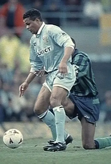 : John Salako in Action: Coventry City vs Leeds United (1990s) : John Salako in Action: Coventry City vs Leeds United (1990s)