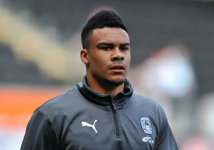 Framed Print : Jordan Willis vs Hull City: Intense Face-Off at KC Stadium (Championship Match, March 31, 2012)