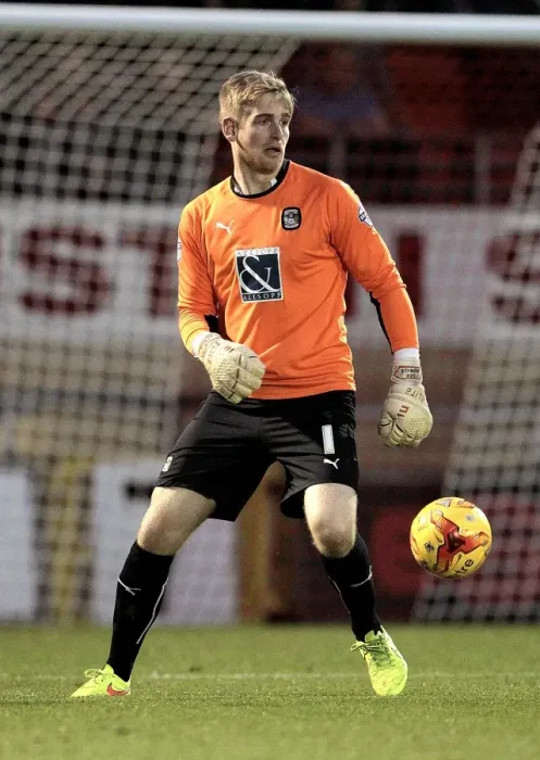 Framed Print : Lee Burge in Action: Coventry City vs Leyton Orient, Sky Bet League Championship