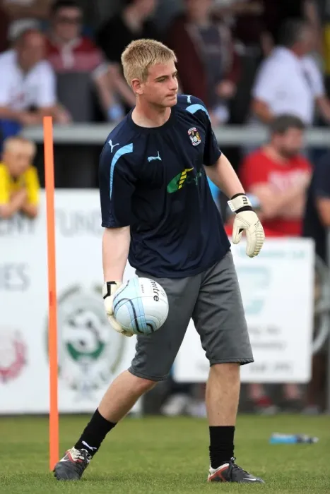 Framed Print : Lee Burge in Pre-Season Action at Nuneaton Town's Liberty Way Stadium: Coventry City FC Goalkeeper