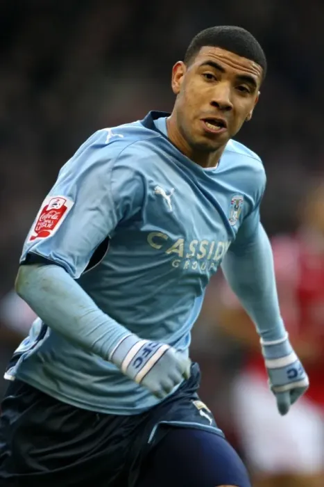 Framed Print : Leon Best Scores for Coventry City against Nottingham Forest in Championship Clash at City Ground (28-12-2009) Framed Print : Leon Best Scores for Coventry City against Nottingham Forest in Championship Clash at City Ground (28-12-2009)