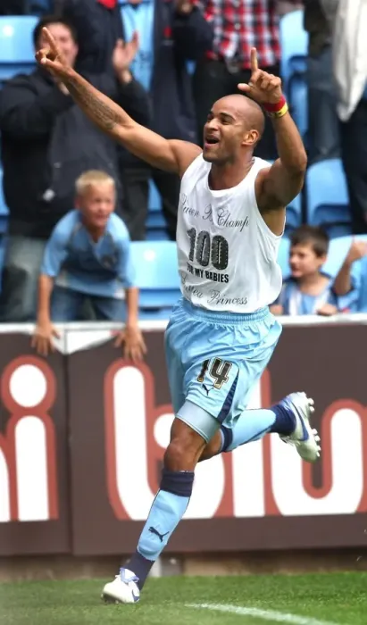 Framed Print : Leon McKenzie's Euphoric Goal Celebration: Coventry City vs Norwich City in the Coca-Cola Football Championship (09-08-2008) Framed Print : Leon McKenzie's Euphoric Goal Celebration: Coventry City vs Norwich City in the Coca-Cola Football Championship (09-08-2008)