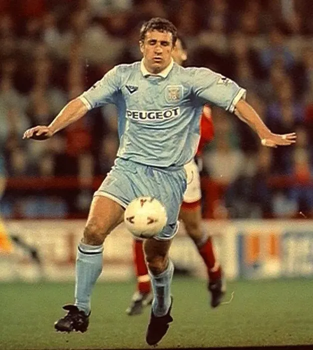 : Liam Daish in Action: Coventry City vs. Nottingham Forest (1990s) - Football Rivalry : Liam Daish in Action: Coventry City vs. Nottingham Forest (1990s) - Football Rivalry