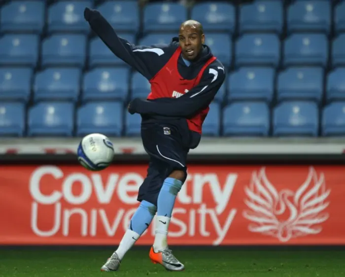 Framed Print : Marlon King in Action for Coventry City against Cardiff City in the Npower Championship at Ricoh Arena (19-10-2010)