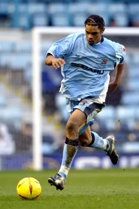 Framed Print : A Moment of Determination: Dean Leacock vs Burnley at Highfield Road (2005) Framed Print : A Moment of Determination: Dean Leacock vs Burnley at Highfield Road (2005)