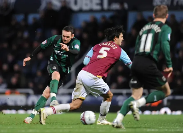 Framed Print : npower Football League Championship - West Ham United v Coventry City - Upton Park Framed Print : npower Football League Championship - West Ham United v Coventry City - Upton Park