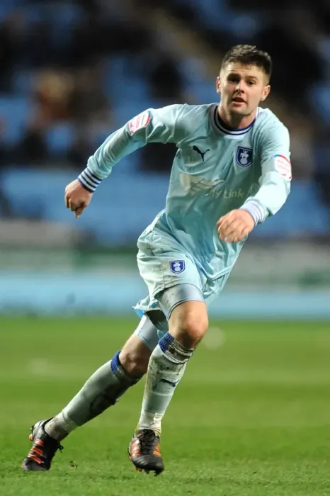 Framed Print : Oliver Norwood in Action: Coventry City vs. Leeds United, Ricoh Arena (February 14, 2012) Framed Print : Oliver Norwood in Action: Coventry City vs. Leeds United, Ricoh Arena (February 14, 2012)