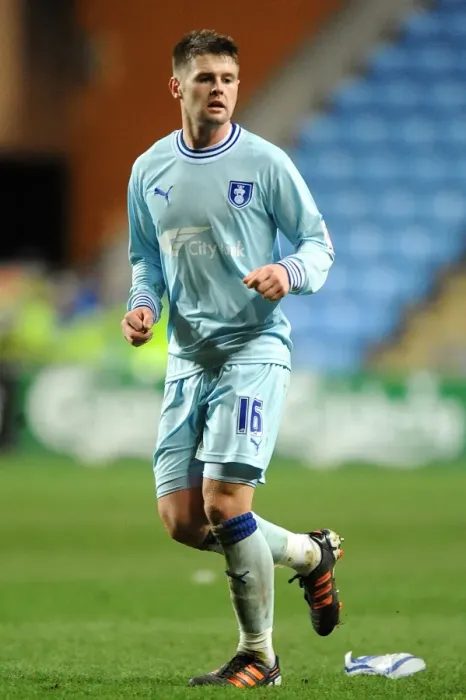 Framed Print : Oliver Norwood: Coventry City vs Leeds United at Ricoh Arena (February 14, 2012) Framed Print : Oliver Norwood: Coventry City vs Leeds United at Ricoh Arena (February 14, 2012)