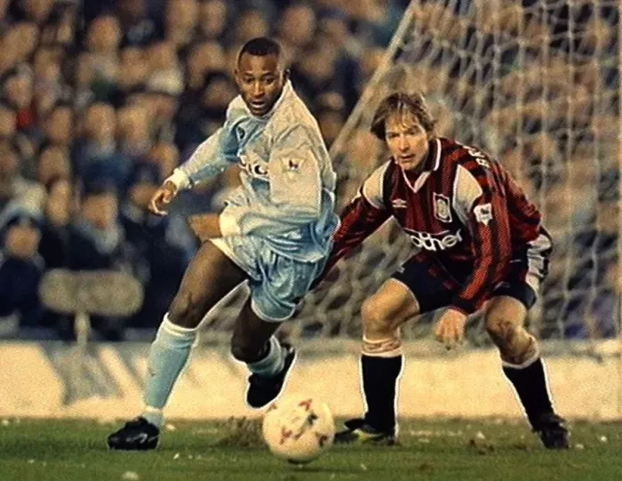 : Peter Ndlovu's Stunner: Coventry City vs Manchester City : Peter Ndlovu's Stunner: Coventry City vs Manchester City