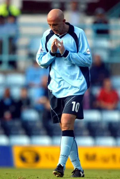 Framed Print : Reigniting the Rivalry: Coventry City vs. Nottingham Forest in Division One Soccer (31-08-2002) Framed Print : Reigniting the Rivalry: Coventry City vs. Nottingham Forest in Division One Soccer (31-08-2002)