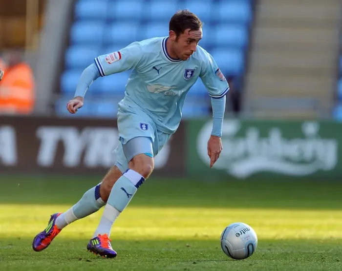 Framed Print : Richard Keogh in Action for Coventry City vs Burnley, Npower Championship (22-10-2011) - Ricoh Arena Framed Print : Richard Keogh in Action for Coventry City vs Burnley, Npower Championship (22-10-2011) - Ricoh Arena