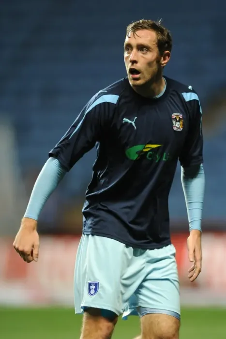 Framed Print : Richard Keogh of Coventry City in Pre-Match Warm-Up at Ricoh Arena vs Blackpool (Npower Football League Championship, 27-09-2011) Framed Print : Richard Keogh of Coventry City in Pre-Match Warm-Up at Ricoh Arena vs Blackpool (Npower Football League Championship, 27-09-2011)