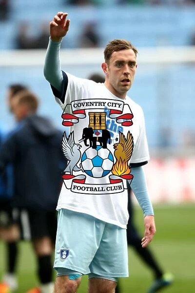 Richard Keogh's Pre-Match Warm-Up with Know the Score T-Shirt (Coventry City vs. Peterborough United, Npower Championship, 07-04-2012, Ricoh Arena)