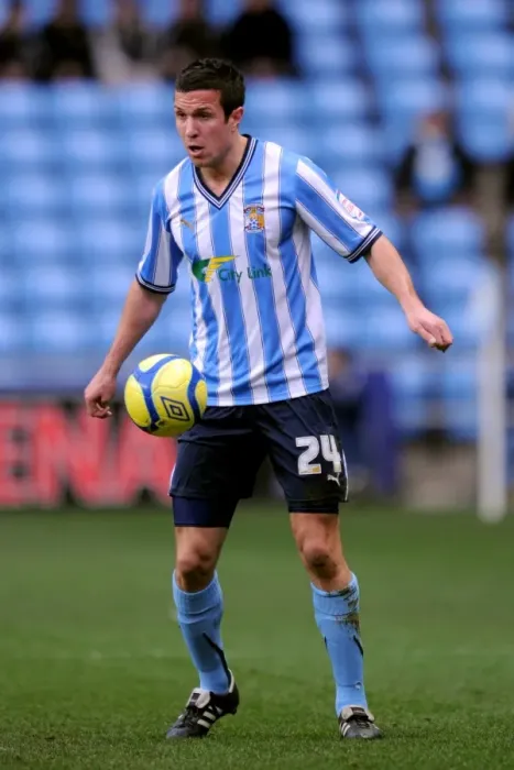 Framed Print : Richard Wood in Action: Coventry City vs Southampton FA Cup Third Round, Ricoh Arena (07-01-2012) Framed Print : Richard Wood in Action: Coventry City vs Southampton FA Cup Third Round, Ricoh Arena (07-01-2012)