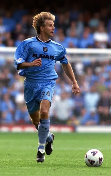 Framed Print : Roland Nilsson in Action: Coventry City vs. Wolverhampton Wanderers (Nationwide League Division One, August 19, 2001) Framed Print : Roland Nilsson in Action: Coventry City vs. Wolverhampton Wanderers (Nationwide League Division One, August 19, 2001)