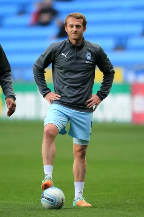 Framed Print : Sammy Clingan in Action: Coventry City vs. Millwall (Npower Championship, 17-04-2012) Framed Print : Sammy Clingan in Action: Coventry City vs. Millwall (Npower Championship, 17-04-2012)