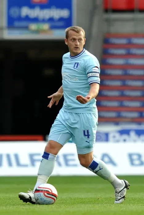 Framed Print : Sammy Clingan in Action: Coventry City vs Burnley, Npower Championship (2011) - Ricoh Arena vs Doncaster Rovers Framed Print : Sammy Clingan in Action: Coventry City vs Burnley, Npower Championship (2011) - Ricoh Arena vs Doncaster Rovers