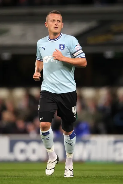 Framed Print : Sammy Clingan: In Action for Coventry City vs Derby County, Npower Championship, Ricoh Arena (September 19, 2011) Framed Print : Sammy Clingan: In Action for Coventry City vs Derby County, Npower Championship, Ricoh Arena (September 19, 2011)