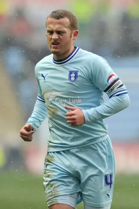 Framed Print : Sammy Clingan in Action: Coventry City vs Ipswich Town, Npower Championship (04-02-2012) - Ricoh Arena Framed Print : Sammy Clingan in Action: Coventry City vs Ipswich Town, Npower Championship (04-02-2012) - Ricoh Arena