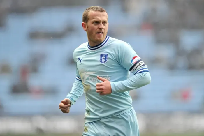 Framed Print : Sammy Clingan in Action: Coventry City vs Ipswich Town, Npower Championship (04-02-2012), Ricoh Arena Framed Print : Sammy Clingan in Action: Coventry City vs Ipswich Town, Npower Championship (04-02-2012), Ricoh Arena