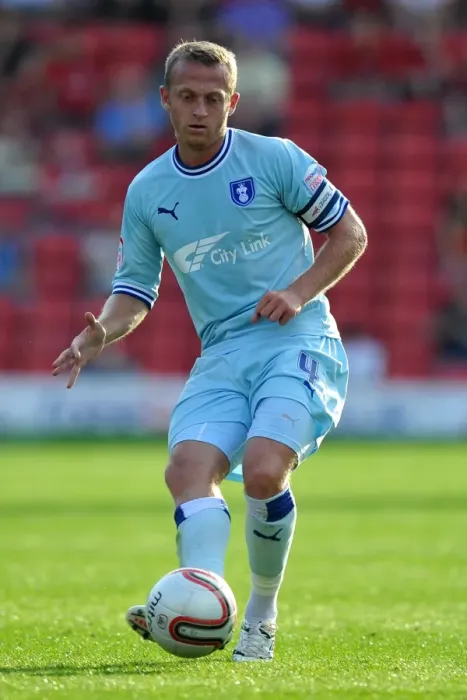 Framed Print : Sammy Clingan of Coventry City in Action at Oakwell Stadium against Barnsley in the Npower Football League Championship (1st October 2011) Framed Print : Sammy Clingan of Coventry City in Action at Oakwell Stadium against Barnsley in the Npower Football League Championship (1st October 2011)