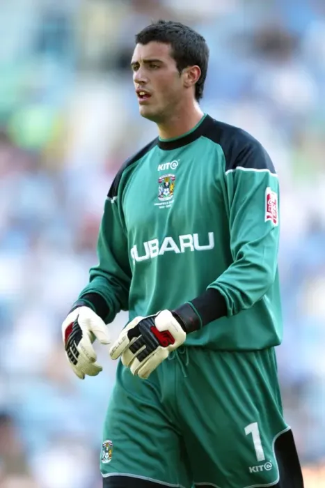 Framed Print : Scott Shearer in Action: Coventry City vs Sunderland (07-08-2004) Framed Print : Scott Shearer in Action: Coventry City vs Sunderland (07-08-2004)