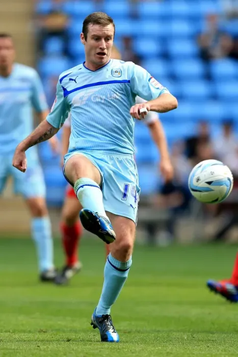 Framed Print : Stephen Elliott and Coventry City Take On Stevenage in Npower League One Clash at Ricoh Arena