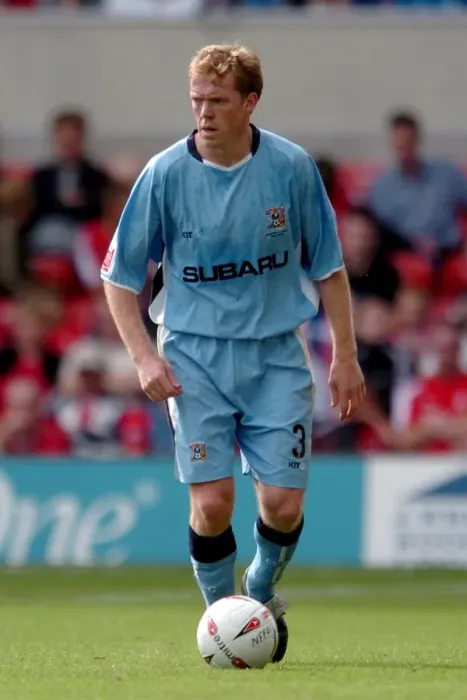 Framed Print : Steve Staunton at the Helm: Coventry City vs. Nottingham Forest (28-08-2004) Framed Print : Steve Staunton at the Helm: Coventry City vs. Nottingham Forest (28-08-2004)