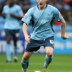 Action-Packed Moment: Aron Gunnarsson vs. Reading (Championship 2009) - Coventry City Midfielder Thrills the Crowd Action-Packed Moment: Aron Gunnarsson vs. Reading (Championship 2009) - Coventry City Midfielder Thrills the Crowd