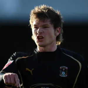 Aron Gunnarsson of Coventry City in Action against Scunthorpe United in the Coca-Cola Football League Championship at Glanford Park (06-12-2009) Aron Gunnarsson of Coventry City in Action against Scunthorpe United in the Coca-Cola Football League Championship at Glanford Park (06-12-2009)