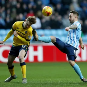 Battle for the Ball: Armstrong vs Townsend in Coventry City vs Scunthorpe United's Intense Sky Bet League One Rivalry