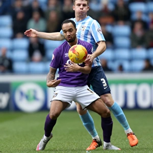 Battle for the Ball: Chris Stokes vs. Byron Moore - Coventry City vs. Port Vale, Sky Bet League One, Ricoh Arena