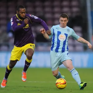 Battle for the Ball: Coventry City vs Notts County - John Fleck vs Youann Arquin in Sky Bet League One Battle for the Ball: Coventry City vs Notts County - John Fleck vs Youann Arquin in Sky Bet League One