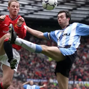 Butt Heads: The Intense Rivalry – Nicky Butt vs. Gary Breen in Manchester United vs. Coventry City FA Carling Premiership Clash (April 2001) Butt Heads: The Intense Rivalry – Nicky Butt vs. Gary Breen in Manchester United vs. Coventry City FA Carling Premiership Clash (April 2001)